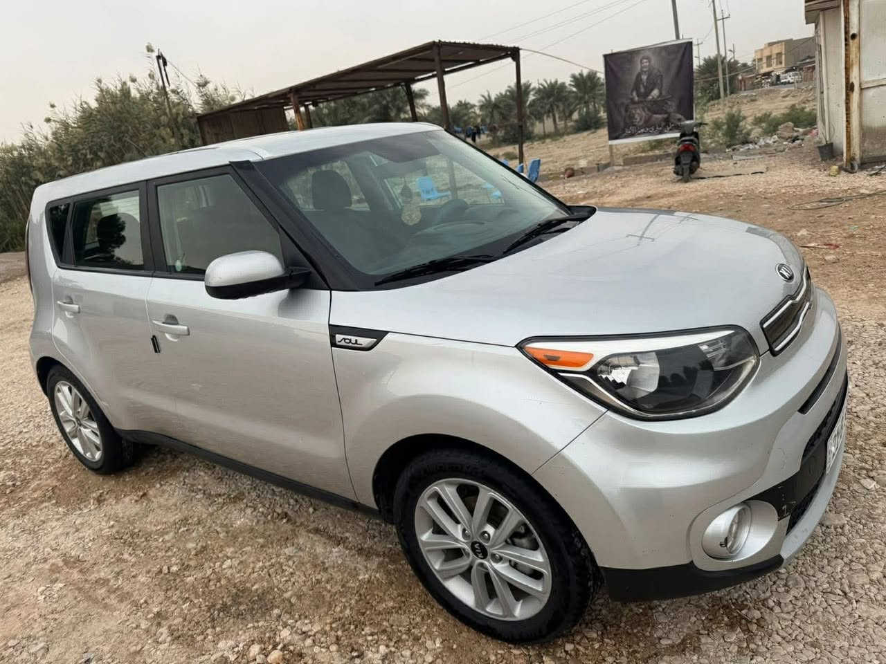 كيا صول 2019 محرك 2000

وارد امريكي الحادث موضح بالصورة
صبغ فقط جاملغ خلفي وباب الجنطة بدون ايرباك  
ماشية 60,000 ميل
السيارة نظيفة جدا وجاهزة من كلشي تبريد وتخم تايرات جديد وحدادية كله جاهز . 
رقم سليمانية سنوية بأسمي تحويل مباشر 
تحكمات ستيرن 
شاشة كبيرة 
كامرة 
كلشي بيها شغال 
السعر 125 ورقة وبيها مجال 
المكان بغداد / الغزالية 
رقم هاتف ***********
