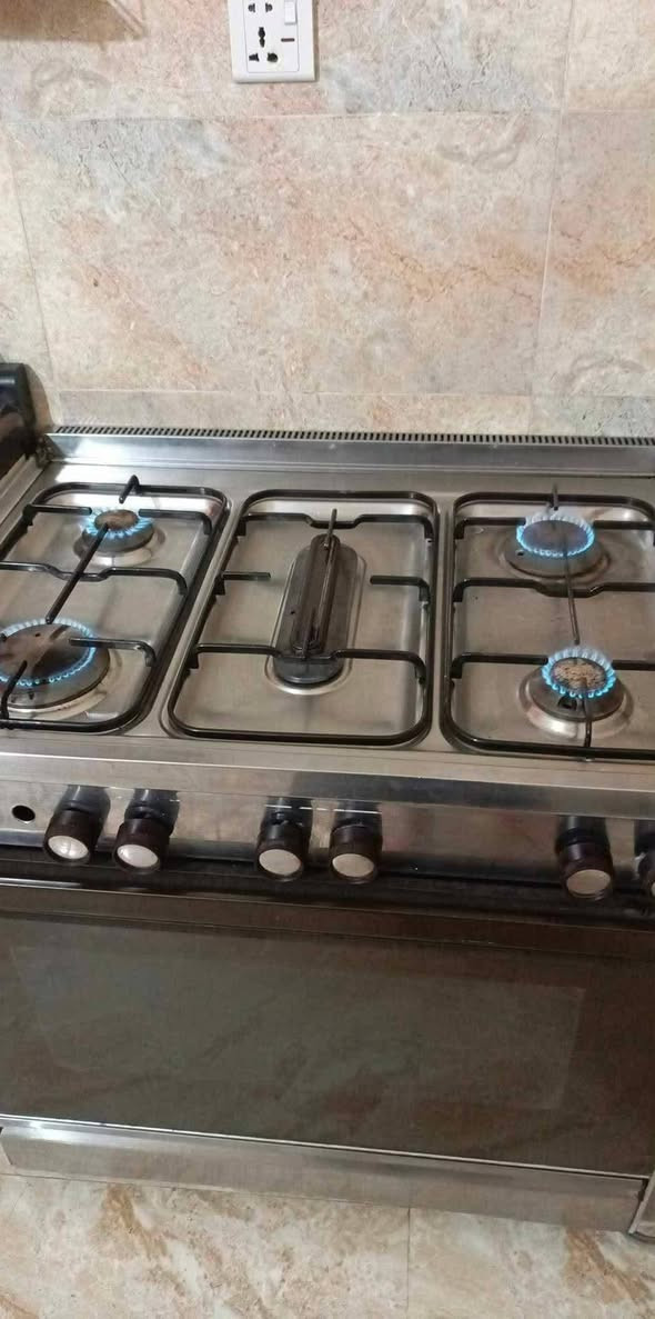 طباخ عشتار 5عيون السعر 150وبي مجال


**إذا كنت صاحب هذا الإعلان وتريد حذفه لأي سبب، رجاءا أرسل رسالة إلى الدعم الفني**