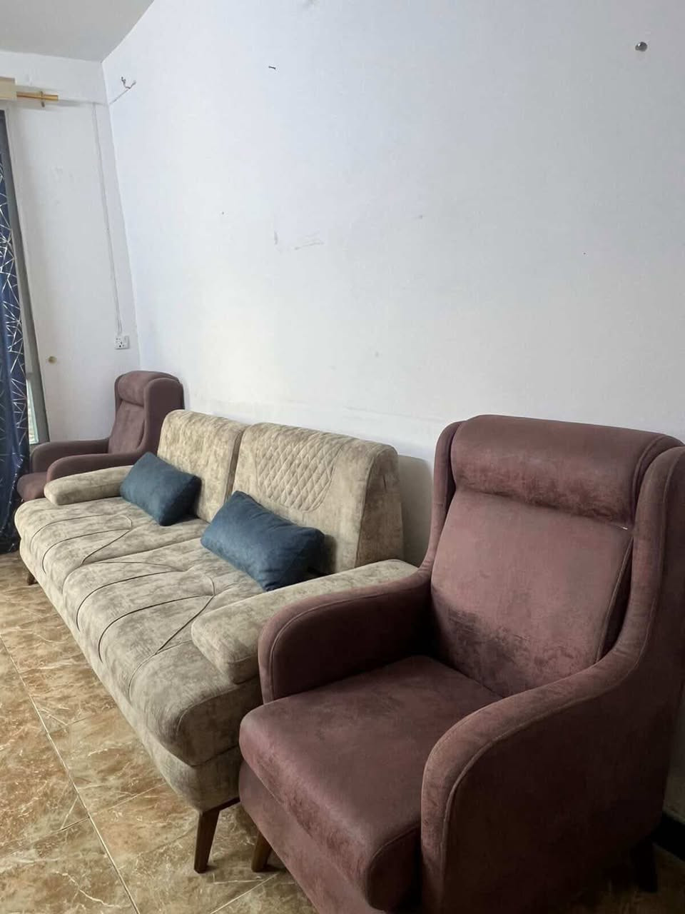 مرحبا
تخم للبيع بعده جديد السعر 850وبيه مجال مكان بعقوبه ديالى


**إذا كنت صاحب هذا الإعلان وتريد حذفه لأي سبب، رجاءا أرسل رسالة إلى الدعم الفني**