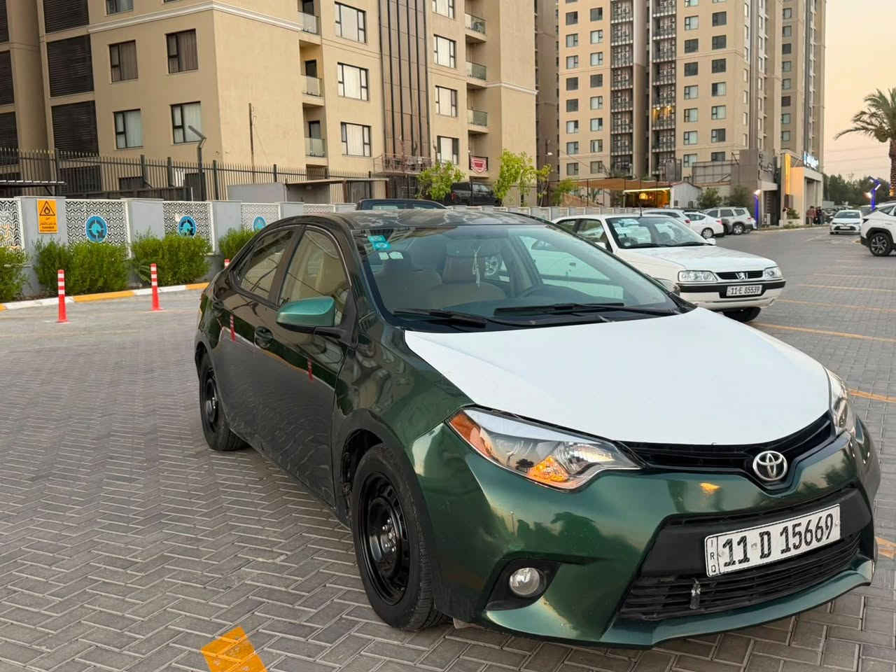 السلام عليكم 
تويوتا كورلا 2014 
حادثها فقط بنيد بدون دواخل سياره جاهزه بدون نقص 
مواصفات 
شاشه 
كأمره 
تحكم ستيرن 
محرك 1800
مكانها بغداد الوشاش 
السعر 110 $ بيها مجال 
للاستفسار *********** بغداد, العراق
