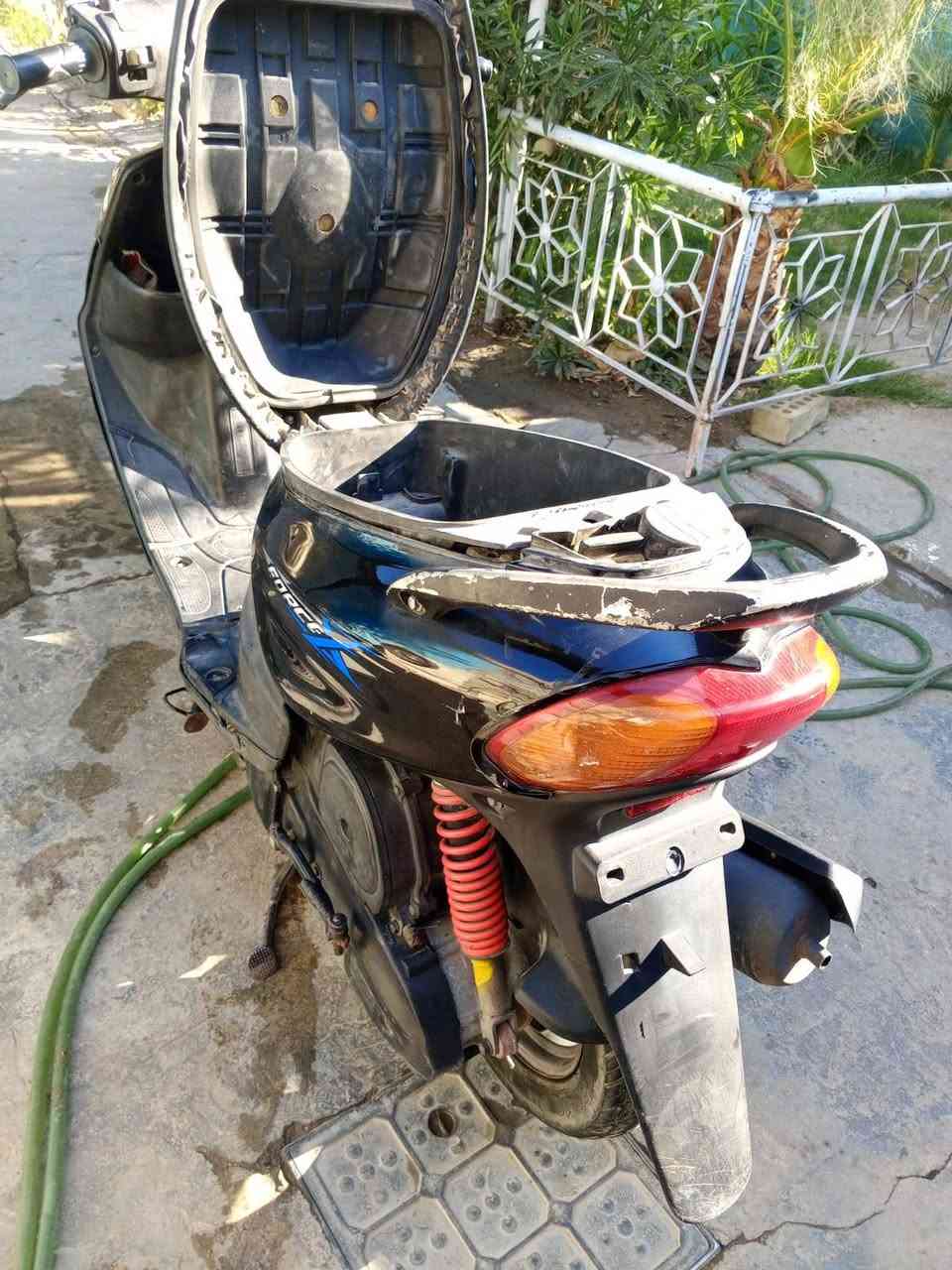 السلام عليكم ماكس قجمه للبيع نكره سلف وهندر مكينته بلاديه مكفوله من تبخير نضوح صوت شلعه ومعدل تخبل كهربائيات كلها شغاله السعر 375 وبيها مجال للشراي مكاني بغداد الأمين الثانيه وهذا رقمي ***********
