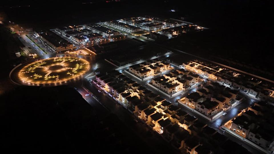 دار للبيع في مجمع السلام السكني 
🔻المساحة 200 م 
يحتوي على 
4 غرف نوم 
2 مجموعات صحية 
2 صالة 
مطبخ واستقبال 
🔻 يقع على شارع بعرض 40 م ( تجاري ) 
مقابل المول والصيدلية 
🔻 المبادرة 117 مليون القسط الشهري 520 
السعر الكلي 290 مليون 
للاستفسار اكثر زيارة مجموعة المستشار العقارية 
او الاتصال او المراسلة على الرقم التالي 
***********
