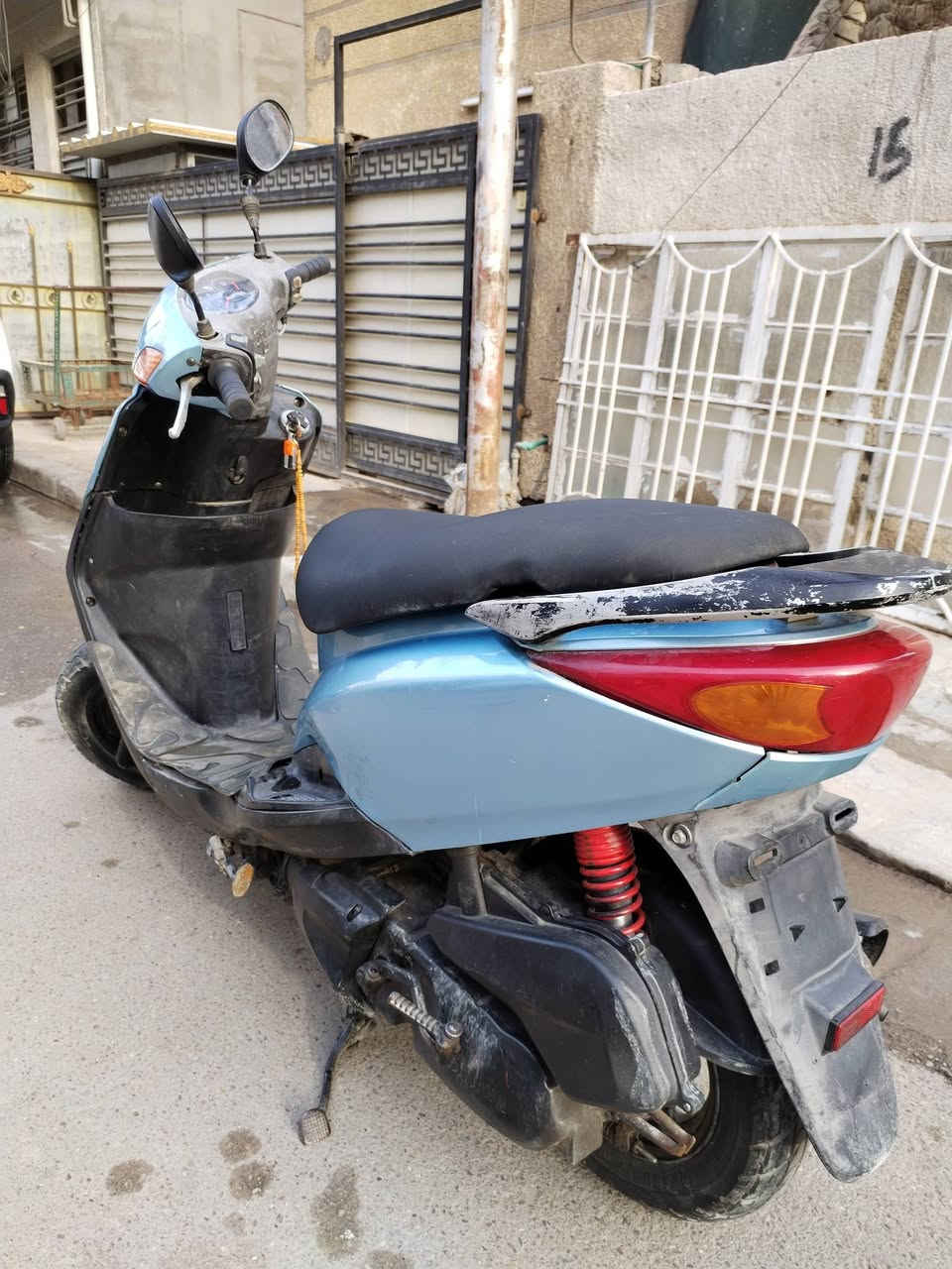 السلام عليكم بريز 140 شغاله كهربائيات قفل استيرن دبلات وتايرات نضاف ب400 وبيها مجال الطوبجي ***********
