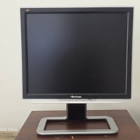 ViewSonic VX715 • شاشة 17إنش • ٢ شق