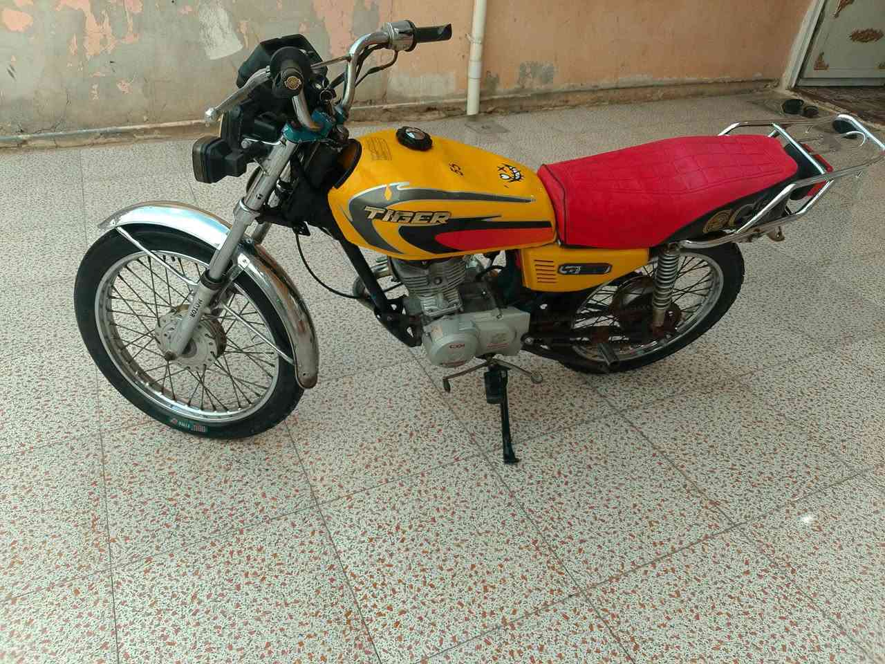 السلام عليكم دراجه تايكر موديل 20 اوراق كامله دراجه خير من الله من مكينه من شلعه سعر 330 مكاني ديالى بعقوبه ***********
