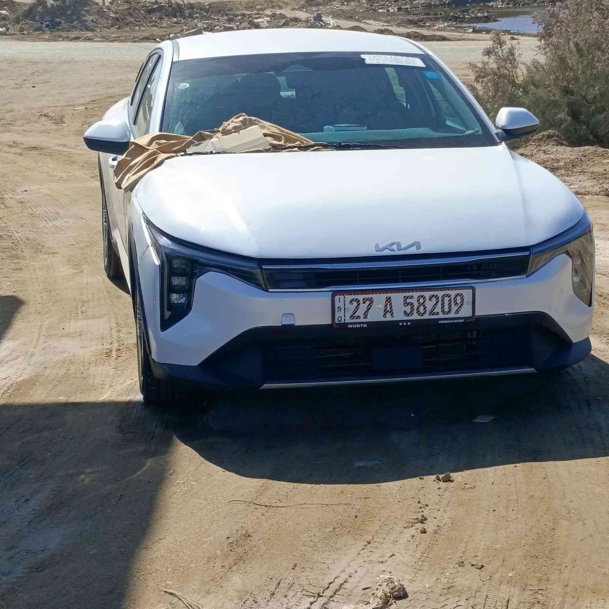 كي فور 2025 K4 LX لون ابيض  
محرك 2000 دوش 
ماشيه11

بصمة 
بصمة ابواب 
تشغيل عن بعد 
جنطه فتح تلقائي عند الاقتراب 
شاشه حجم كبير متصله
رادرات 
لد امامي خلفي 
منافذ شحن خلفية 
مودات قيادة متعدده  
عدسات زنون عدد 3
سايد بريك اوتو 
اوتو هولد 
 تحكم ستيرن 
قياده ذاتيه 
مانع تصادم
كامره خلفيه دقه hd

***********
