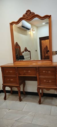 غرفه اخشاب كنتور اربع ابواب ميز تواليت  سرير نفر  ونص قياسه 120*200  ا...