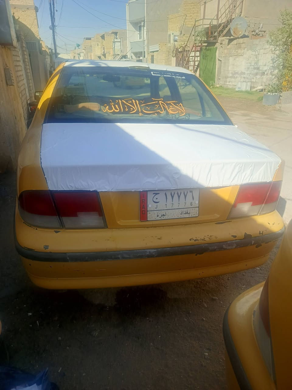 السلام عليكم سمند محور كير ومكينه كورلا لا تنقيص ولا تبخير سياره شوفت عينكم ناقصه ترتيبات السياره سعره 22وصاحبه يطلب عليه 2 هيئه وغرمات مصفره ايشي يطلع عليه ينزل من الورقتين العنوان بغداد الشرطه الخامسه رقم ***********

