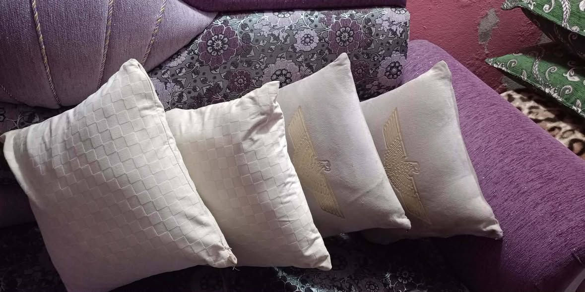 كوشات عدد اربعة السعر 10قفلم


**إذا كنت صاحب هذا الإعلان وتريد حذفه لأي سبب، رجاءا أرسل رسالة إلى الدعم الفني**