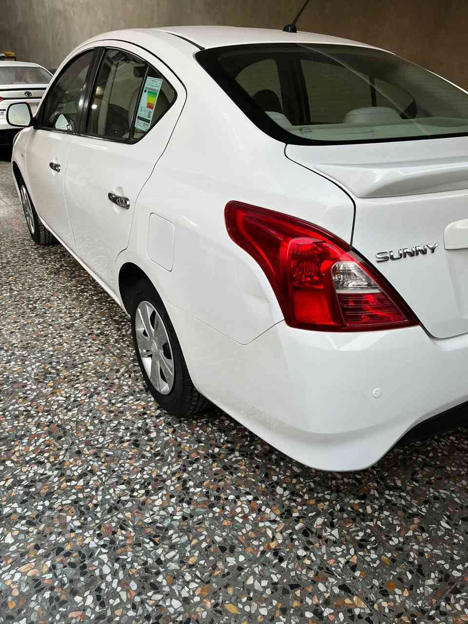 السلام عليكم نيسان صني هندي 2019 رقم بغداد باسمي ماشية 39 مكفولة السعر 112 للاستفسار ***********
