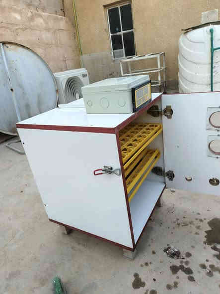 السلام عليكم
للبيع
فقاسة كهربائية اوتماتيك نظيفة جدا شرط الشغل  تحمل ١١٠ بيضة .
السعر 150 وبيها مجال قليل 
كربلاء حي العسكري قرب مركز الشرطه 
رقم الهاتف *********** بي واتس
