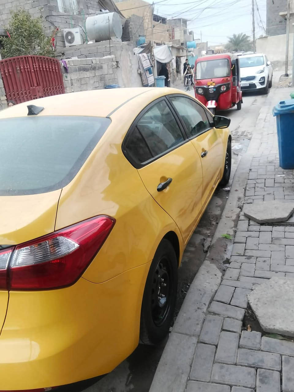 سلام عليكم للبيع فورتي موديل 15 المكان بغداد العبيدي الرقم *********** السياره بسمي مصفره كامله كبل للشارع
