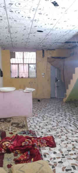 للبيع مساحه 50م فارغ مامسكون مسجل بلبلديه ومرقم يتكون من غرفه وصاله ومطبخ وصحيات ومكشوفه درج بناء ابلوك اساس صب كونكريت سكف عكاده شيلمان السطح مطبك فرشي العنوان شارع المطار الجديد السعر 18بي مجال قليل جدا للستفسار اتصل ***********مكتب للعقار
