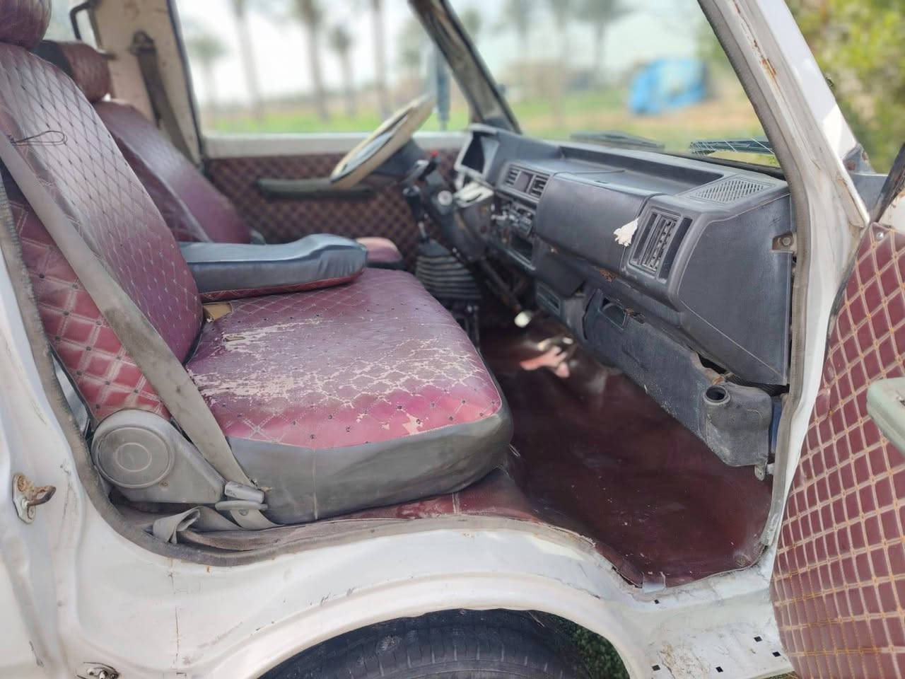 سلام عليكم
البيع 
بنكو  ٩٥ صبغ حزام 
كير محرك خير من الله 
شاصي  مكفول
رقم بغداد
تحويل ثاني يوم
اتصل
***********
***********
