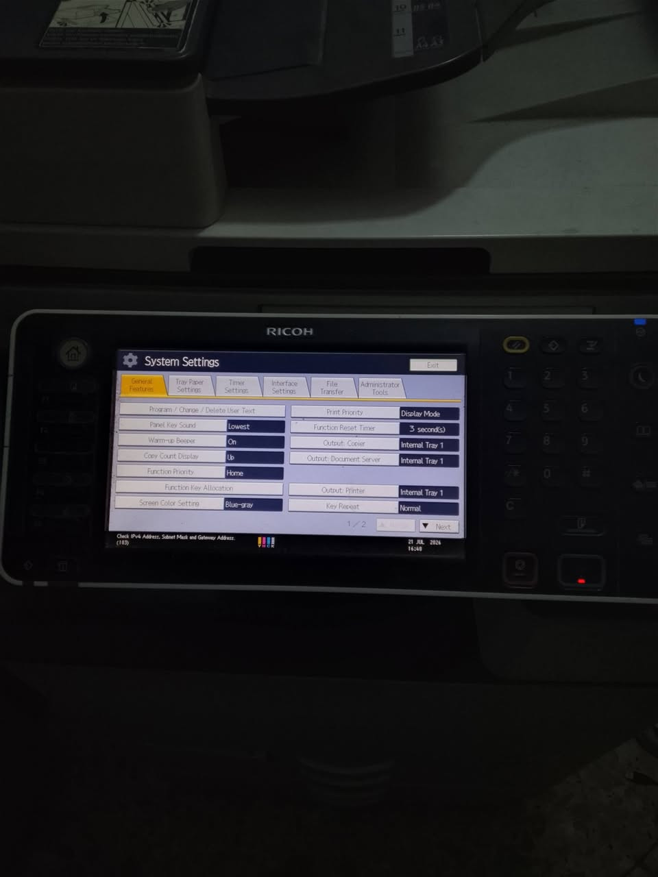 السلام عليكم عندي طابعه ريكو mpc5503
نضيفه وشغاله تحتاج بس حبر 
تطبع A3A4
مكاني بغداد الحريه 
***********
***********
ب250 وبيها مجال
