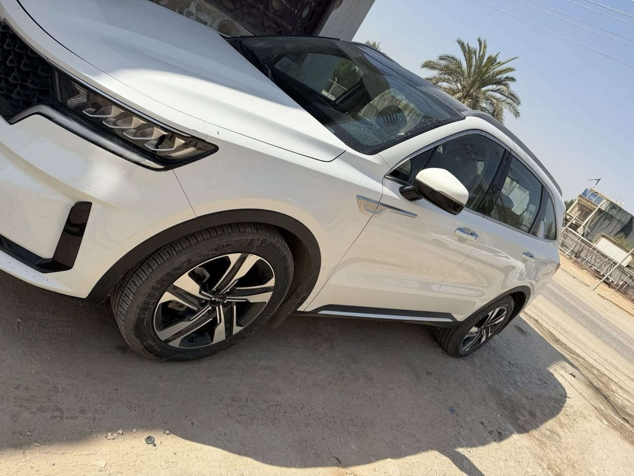 سورنتو 2022 فوول 1ع1
بنوراما 
بصمه تشغيل
بصمه ابواب 
شاحن واير لس  
جلد 
تحكمات ستيرن 
حساسات 
كامره دواره
7 راكب
3 قطع تبريد 
كراسي كهرباء
اوتو هولد 
داخل ابيض 
هندبريك بصمه 
شاشه
بردات خلفي 
ماشيه 46
باب خلفي كهرباء
السياره صاره بيها حرك وتبدل البنيد والجاملغ 
السياره ع ايدي اشتريتها زيرو مكاني نجف كوفه 
***********
***********
