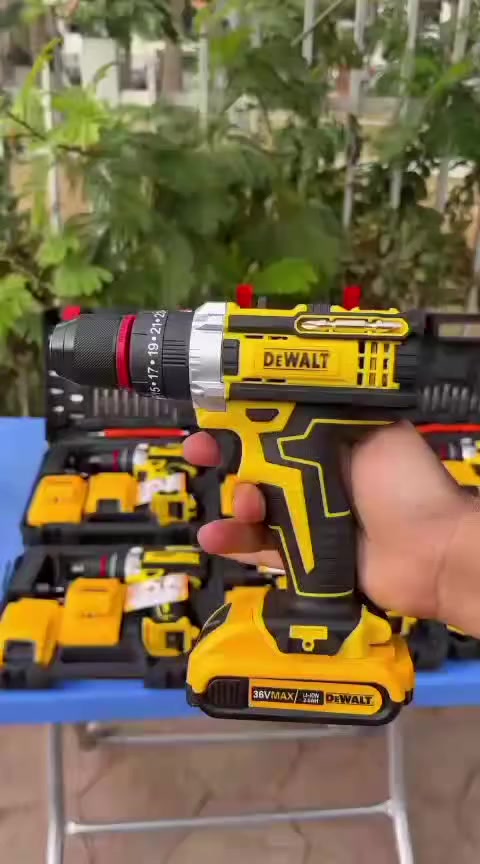 السلام عليكم اتوفر يم مول كاسر الاسعار دريل شحن أصلي مع بطارية شحن اضافية باقي التفاصيل في الفديو
عنوانا الشورة القصبة بالقرب من جامع الملا منصور


**إذا كنت صاحب هذا الإعلان وتريد حذفه لأي سبب، رجاءا أرسل رسالة إلى الدعم الفني**