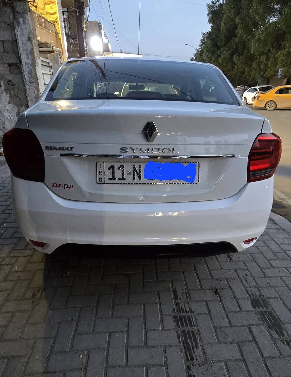 السلام عليكم سمبل ٢٠٢٠ حرة باسمي رقم جديد وسنوية جديدة محرك جديد حاوية كير مكفول صدر كهربائيات كله مضبوط بيها باب الايمن صبغ والخلفي بارد سعر ٨٢ بيها مجال ***********
