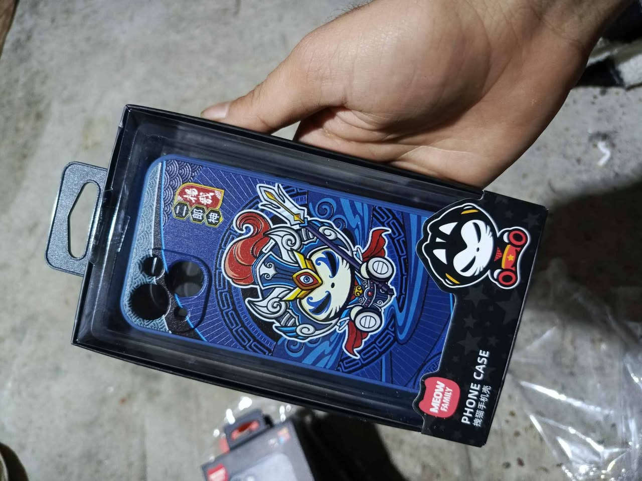 للبيع حافضات 600قطعه ابيع شلعه الي يردهن  يتفضل ويدلل ***********
