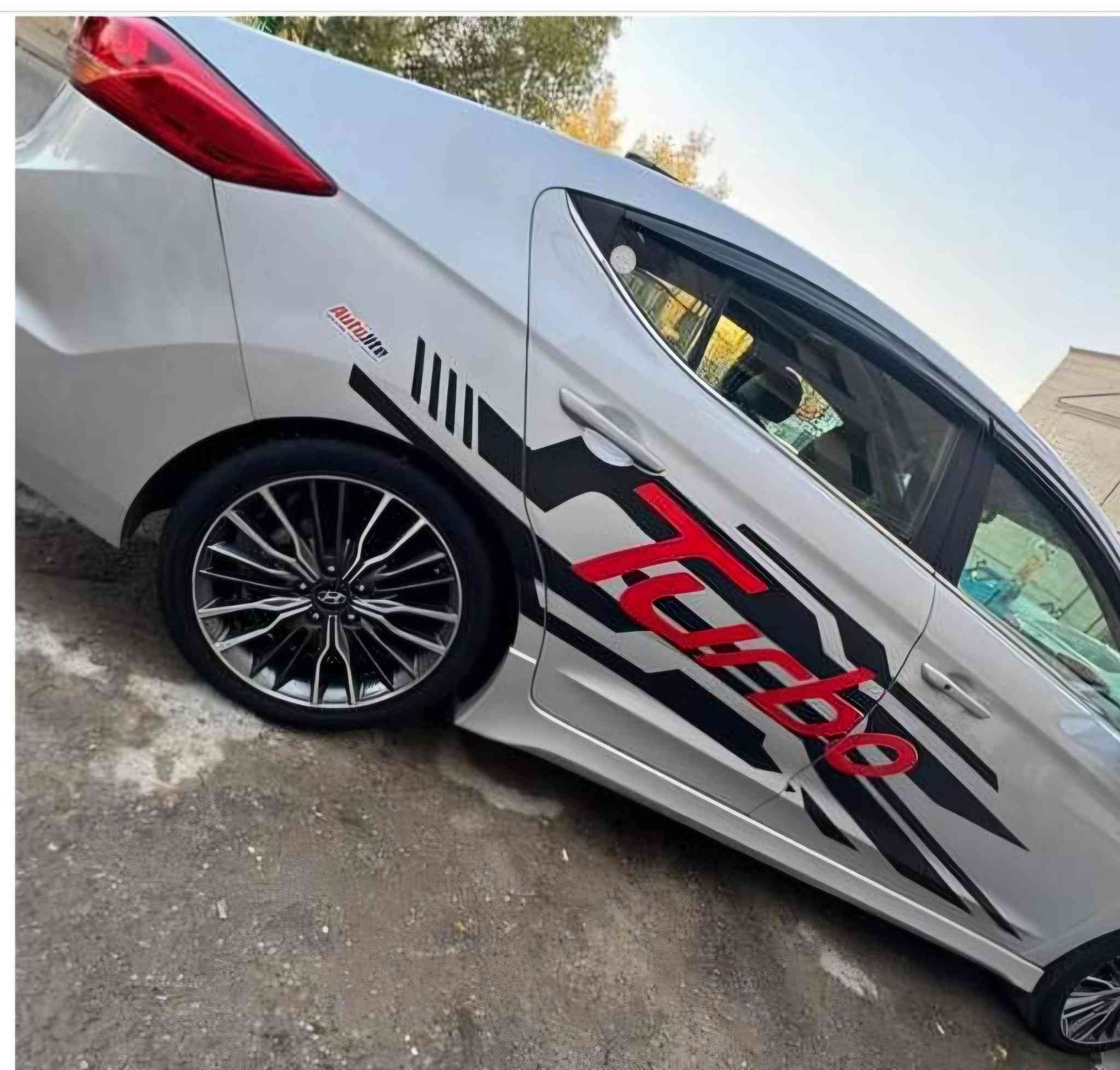 السلام عليكم
النترا ٢٠١٨ سبورت

فول مواصفات

حادثها مال امريكا فقط جنطه ماطاك ولا ايرباك

معروفه الفول تحكمات فول ستيرن

كاميرا دوارة مري اشاير حساسات

بيها سستم سماعات كامل مع الدمام

رقم بغداد أنكليزي باسمي 

تحويل ثاني يوم 
السعر 137 بيها مجال للشراي

بغداد ***********
