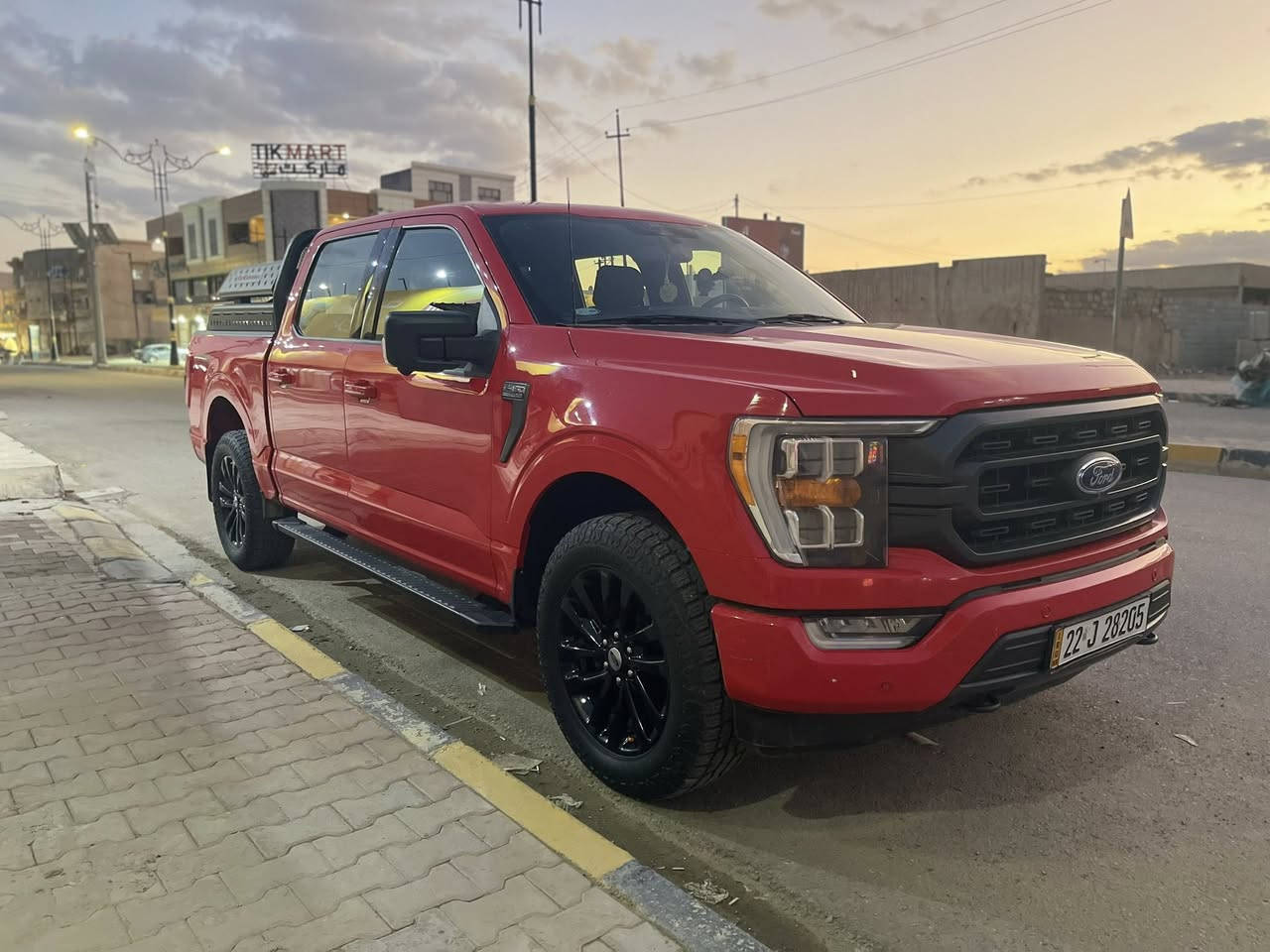 فورد اف150 للبيع فول عدا الفتحة

عداد المسافه :119 كيلو ماشي 

بــاب طويل بدي قصير  المرغوب 

رادار امامي خلفي مواصفات STX
كامره 360
حساسات امامي خلفي 
4x4 دبل اكسل مكينه مرغوب 2700توربو 6
بانزين عادي شرط
كير مكينه تبريد تدفيه صدر امامي خلفي شرط 
تبريد مركزي 

تخم تاير ويل مال لاريات توني شديت سياره جاهز مابي ربع مصرف

دفع رباعي4x4

گير طرح قلاب ينضم 

اضواء محيطية سفاري  للسيارة 

شاشة معلوماات كبيرة

مثبت سرعة

تحديد مسار ذكي

رادار امامي اوتو بريك 

رادار خلفي نقطة عمياء

اوتو بريك عند التوقف

اطفاء ذاتي عن التوقف

تشغيل عن بعد
 
السياره جديده وبعد بيها هواي موصفات …..

السياره حادثها بالحلال فوك التاير الخلفي
السعر 32 الف
***********@
