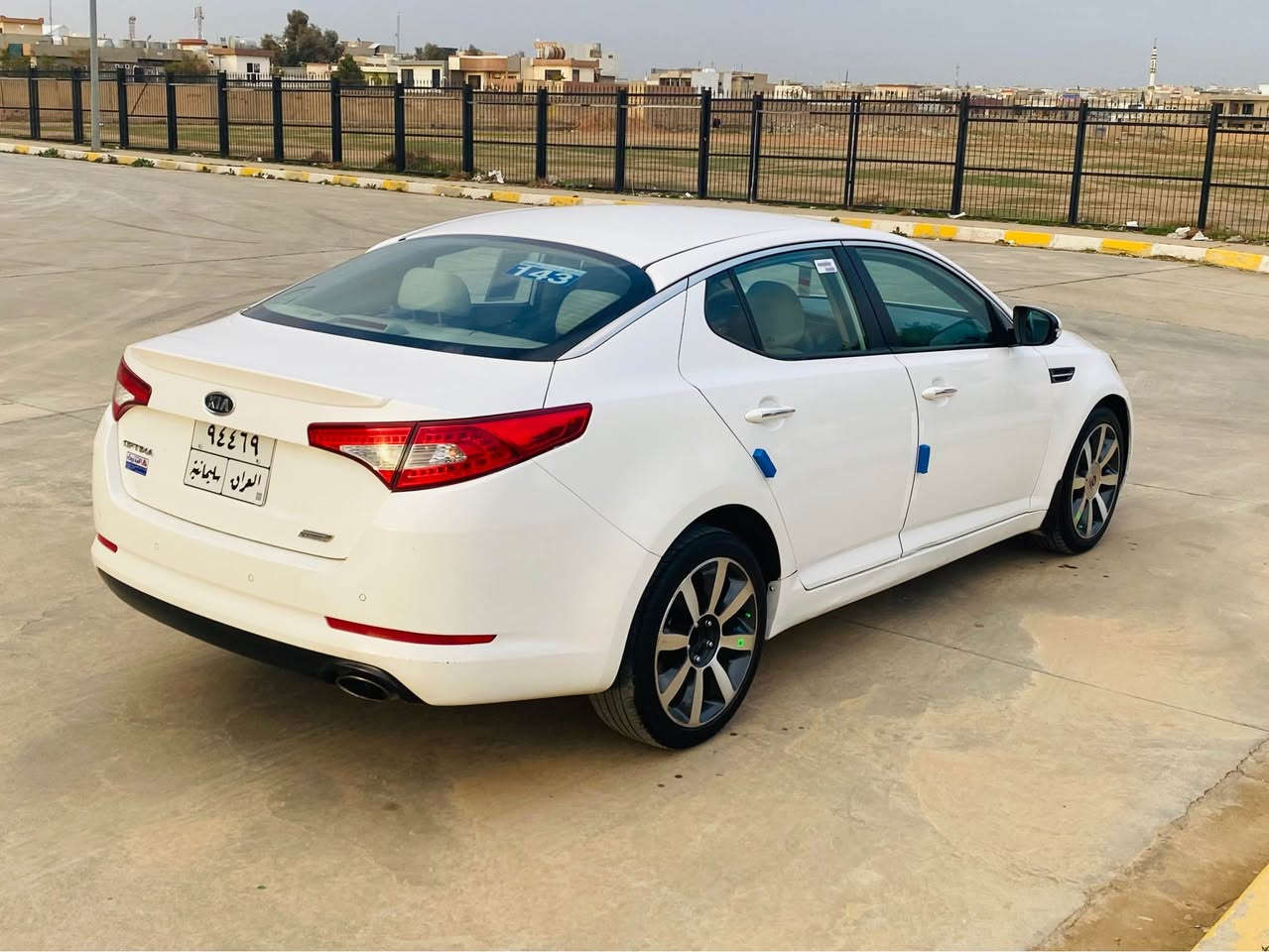 اوبتيما خليجي 2011 رقم سليمانية
بيها صبغ هلال خلفي فقط
بدون شخوط و رصعات سيارة جديدة
محرك مامفتوح بدون صوت وصرف وبخار
مواصفات 
قطعتين تبريد / تحكمات تبريد بيانو …
شاشة وكاميرا خلفية / شفتات استيرن / مراية شفط /
حساس خلفي / ويل كروم عدد 5 حجم 18 المرغوب / 
فول تحكمات استيرن / ليد امامي / بلاجكتور زينون / 
بك لايت ليد زينون / بقية المواصفات معروفة
تخم تايرات مجموعة استيرن حدادية كلها شرط
السيارة جاهزة من كلشي شرط
شرط التحويل والغرامات
سعر 119 بيها مجال للطيبين 🌹
مكاني كركوك إسكان قرب مستشفى أزادي 
آسيا واتساب ***********
كورك             ***********
شراي اتصل وتدلل 🌷 كركوك, العراق
