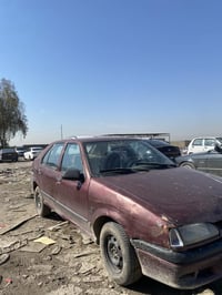 رينو موديل 1993 رقم اخضر كير مكينه خير من الله  سعرها 13 للاستفسار 077...