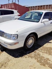 بطة للبيع للاستفسار 07871976617