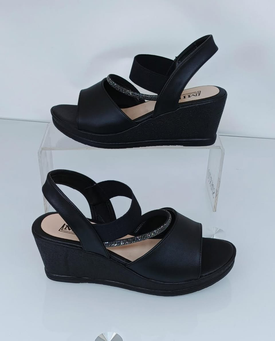 احذيه طبيه نازكه جدا مريح بالبس يوصلك طلب تفحص وتقيس اله تدفع🎁
توصيل لجميع المحافظات 🇮🇶
حجز وتساب ***********
رابط لانستا👇🏻👇🏻
https://www.instagram.com/jafat449?igsh=MXNkOTc4aXR0aDF2cw==
