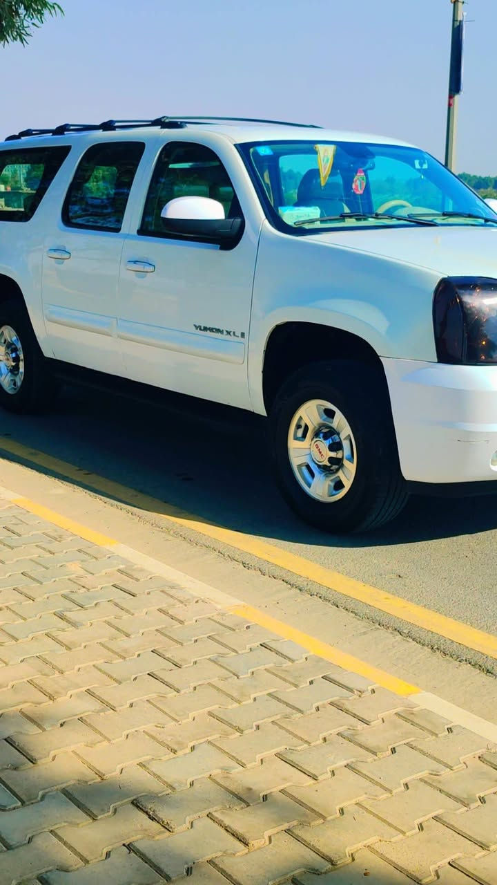 السلام عليكم شباب جمسي موديل 2007 سياره جاهزه تخم تاير غرفه جديده داخل عسلي منضومه غاز رقم انكليزي  مكينه كير اكسن خير من الله تورباين جديد لسياره مسوين عليه ادامه كامله السعر اتصل وبيك خير وتدلل***********
