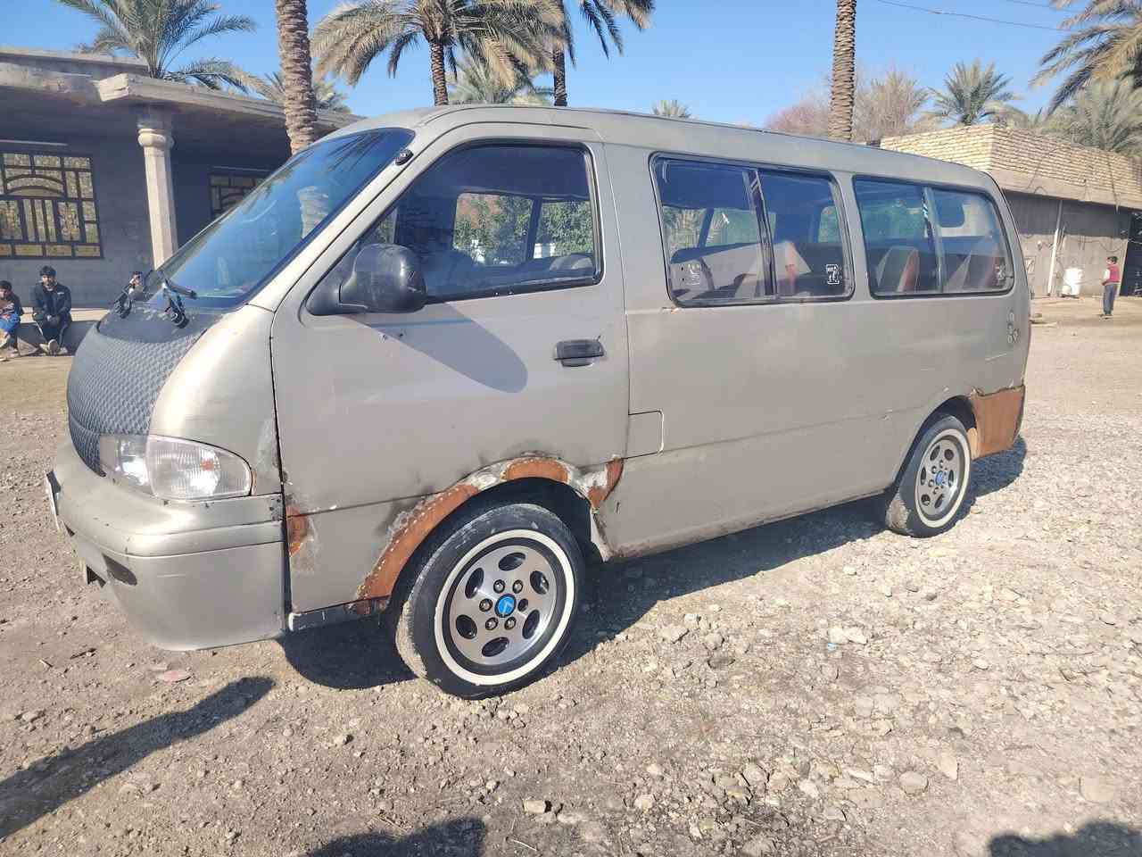 سلام عليكم بريجو موديل ٩٦ كير محرك نضيفات شواصي واحد معمر باقي نضاف دوشمه عامه تخم تاير مكان السياره بغداد التاجي سعر ٤٥ وبيها مجال قليل شراي يتصل ***********
