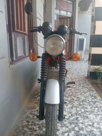 دراجه للبيع أم زت  للأستفسار الأتصال على الرقم 07709743820