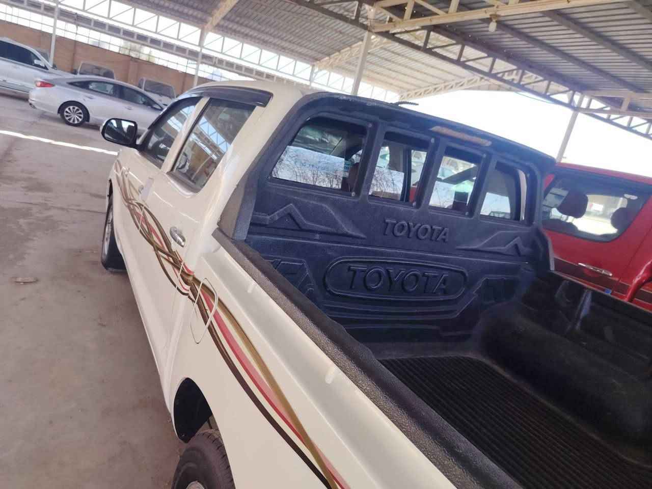 هايلوكس ٢٠١٣
بيه ملاحضات موضحه بالسونار
سياره كلش حلوه وجديده
كير عادي
رقم دولي
كير محرك شرط
شاصي ١٢
المكان واسط الزبيديه
السعر خاص او اتصال 
***********
