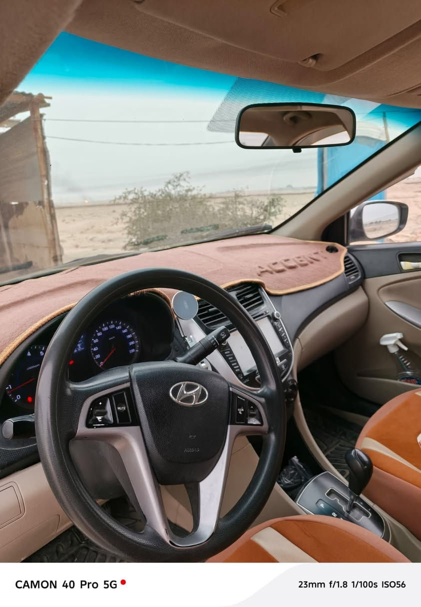 السلام عليكم للعلم السياره مو مالتي رقم صاحبهه  ***********   سياره اكسنت موديل 2016 بصره محرك 1600 بأسمه والسنويه مخلصه صار 3 اشهر . السياره نضيفه وحلوه مال بيت وصاحب السياره موظف يروح للدوام ويرجع بيهه فقط بيهه باب السايق مصوغ فقط  باقي التفاصيل اتصل وتدلل السعر 95  للاستفسار الاتصال ***********
