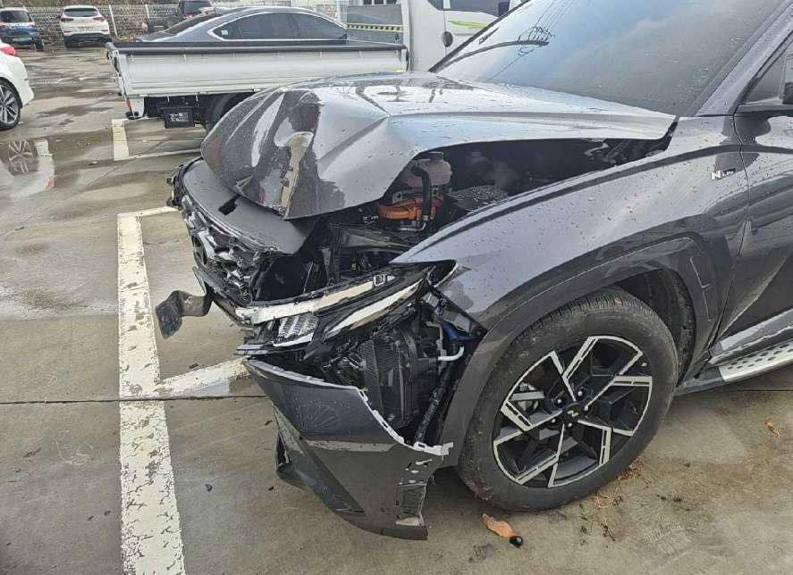 السلام عليكم توسان ان لاين
موديل 2025 هايبرد
فول ما عدا فتحة سقف 
واصل للبصرة 
***********
