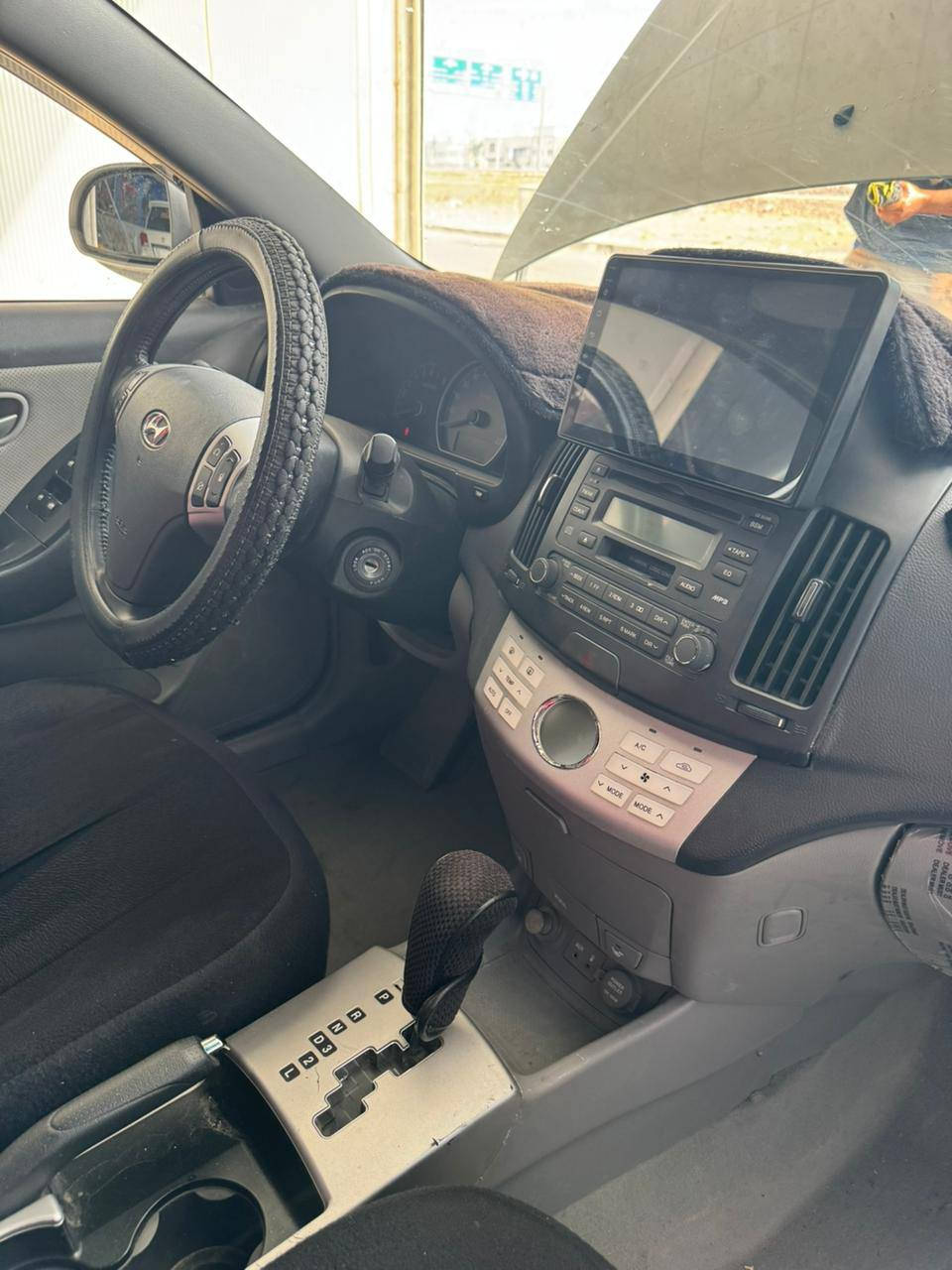 السلام عليكم النترا افانتي 2009جاهزه واحد عله واحد فول مواصفات رقم اربيل وسنويه دولي  تبريد تدفئه جاهزه من كلشي ***********
