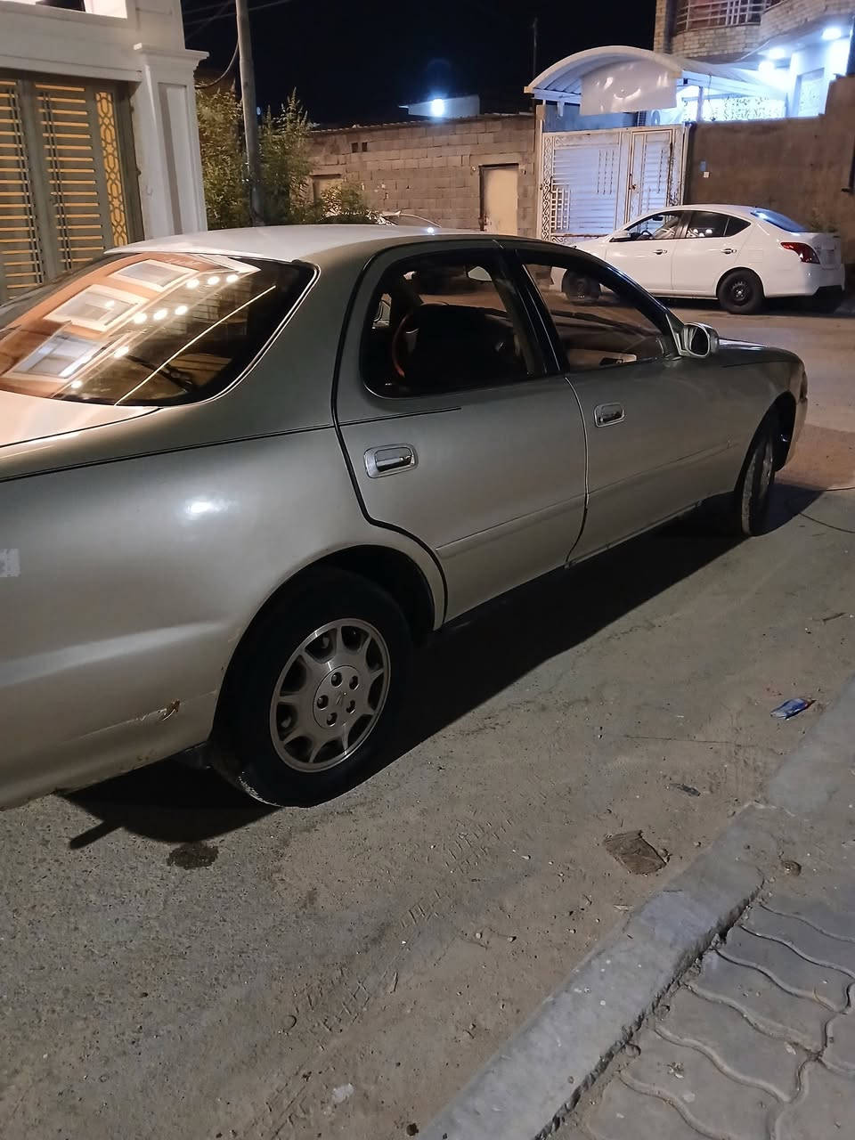 اسلام عليكم كرستا مديل ٩٢ سنويه نافذة مصبوغه جماليه مكينه كير حداديه تبريد كهربايات تخم تاير خير من الله رقم بصره سياره موجوده بلبصره سعر٤٢ عندك مراوس هم تعال رقم نقال *********** بي وتساب
