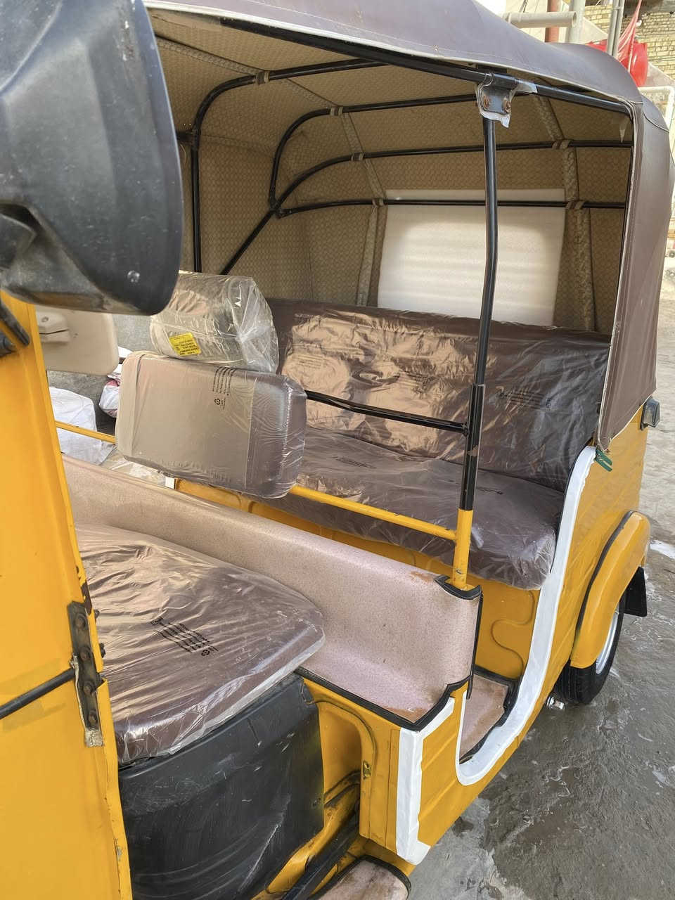 سلام عليكم تكتك 🛺 البيع رقم وسنويه  2020/9/7
تكتك كفاله عامه ما عده الغد بارد ولباقي كفاله 
تكتك جاهزه مال جناي كبل الشارع 
كل غراضه جدد العماره حي الحسين الجديد اتصل وتدلل***********
