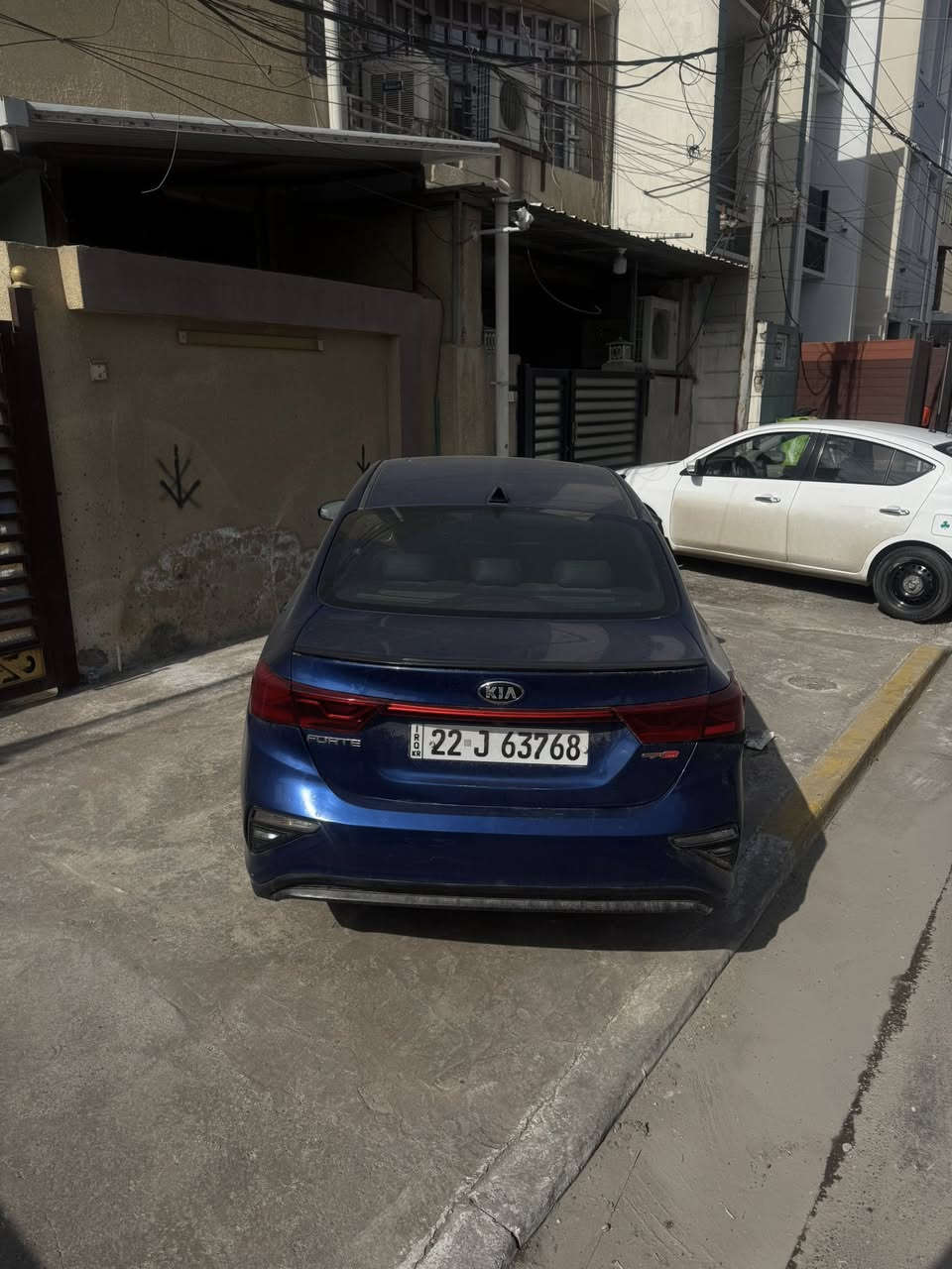 السلام عليكم للبيع سياره فورتي جيتي لاين 2020 لون جويتي نظيفة مال جناي كير محرك مكفول وارد أمريكي 
 السعر 132 مكاني بغداد حي العامل  تواصل واتساب ***********
***********
