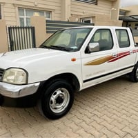 نيسان ٢٠٠٨ • بلا عيب • كالار