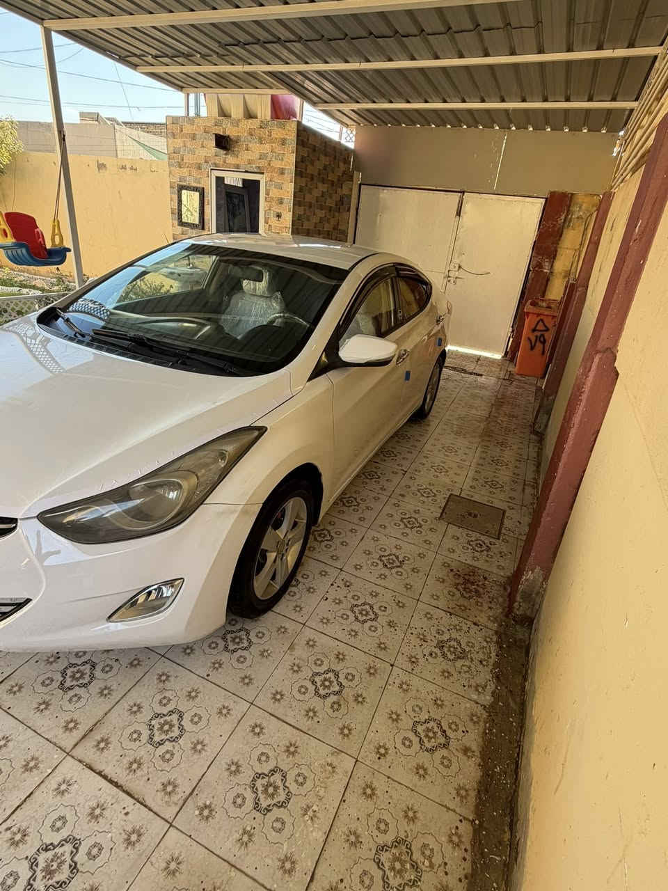 ١٢ خليجي مكينه ١٨٠٠ سياره بي صبخ بصيط يدون دواخل سياره جهازه من كلشي بسم كردي وكاليه مداور حاضر السعر ٩٥.   ***********
