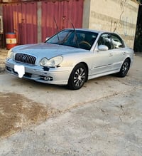 سوناتا • ٢٠٠٢ • ٤ سلندر