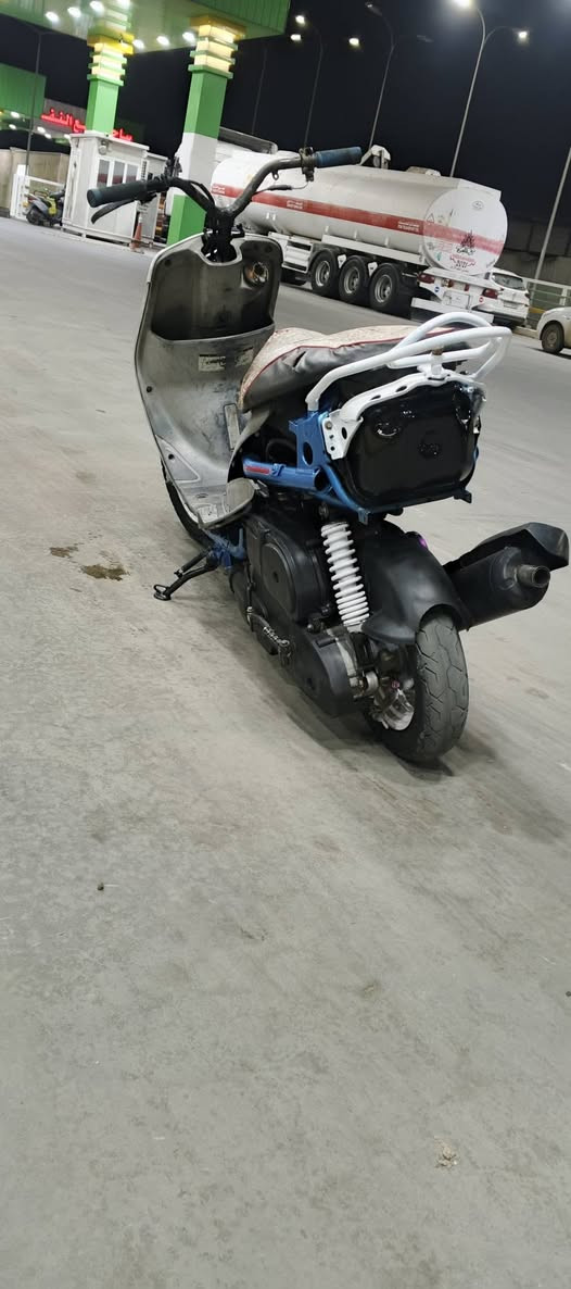 السلام عليكم دراجه ماكس منغولي للبيع مكينه خرسه شلعه ومعدل خير من الله سلف وهندر   اي نقص مابيهه السعر 350وبيهه مجال وهاذه رقمي ***********المكان بغداد الشعب
