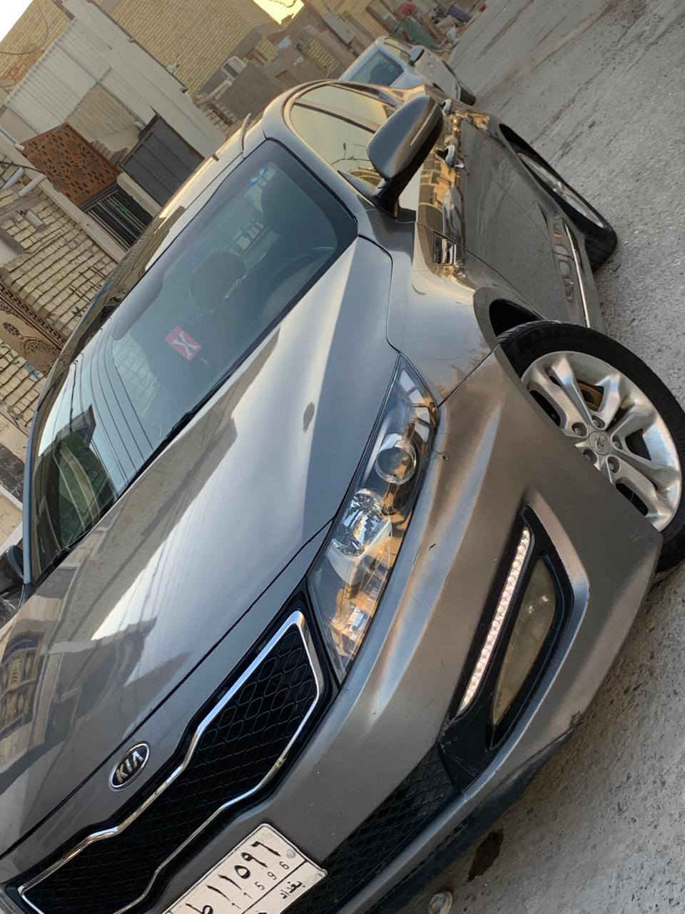 السلام عليكم للبيع أو المراوس
كيا اوبتما 2013 فئه ال vip مكينه 2400 تيربو مكينه وكير جدد حداديتهه كلش ناعمه مواصفات SXL وارد امريكي السياره فول مواصفات لمتدد السياره بيهه صبغ قطعتين بنيد وجاملغ بدون حادث 
 بنوراما بجم لد+ بكلايتات خلفي لد بصمه تشغيل بصمه ابواب هاند بريك بصمه كشنات جلد وكشنات  تتفئه وتبريد خلفي وامامي حاكيه بل تنته تبريد قطعتين مري شفط + كهرباء تحكم ستيرن جهتين شفتات ستيرن شاشه تاب+ كامره خلفيه حساسات امامي وخلفي ماشيا 171 ميل السياره جديده بمعنى الكلمه واحله من الصور 
عنوان السياره بغداد قرب حي اور 
السعر اتصل عل رقم أو تجي واتساب 
الاستفسار ***********سجاد
