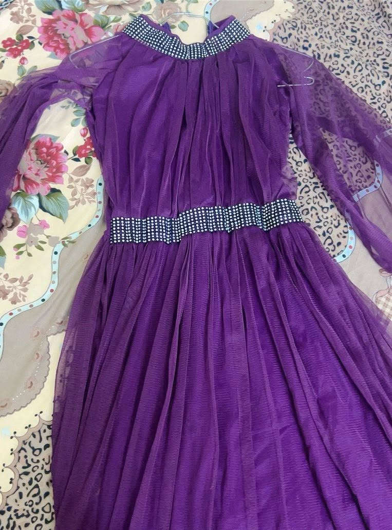 فساتين للبيع كلهن قياس 42-و 44
بس بنفسجي قياس 38


**إذا كنت صاحب هذا الإعلان وتريد حذفه لأي سبب، رجاءا أرسل رسالة إلى الدعم الفني**