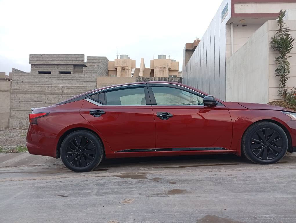 للبيع التيما موديل 21 سنويه جديد بي بابين وجملغ وشبر هيلال وبي جاملغ بارد كدام وره كبس مواصفت فول بصمه سلايت تبريد تدفئه كله شرط سعره 140 وبي مجال وهذا رقمي بي واتسب *********** كركوك, العراق
