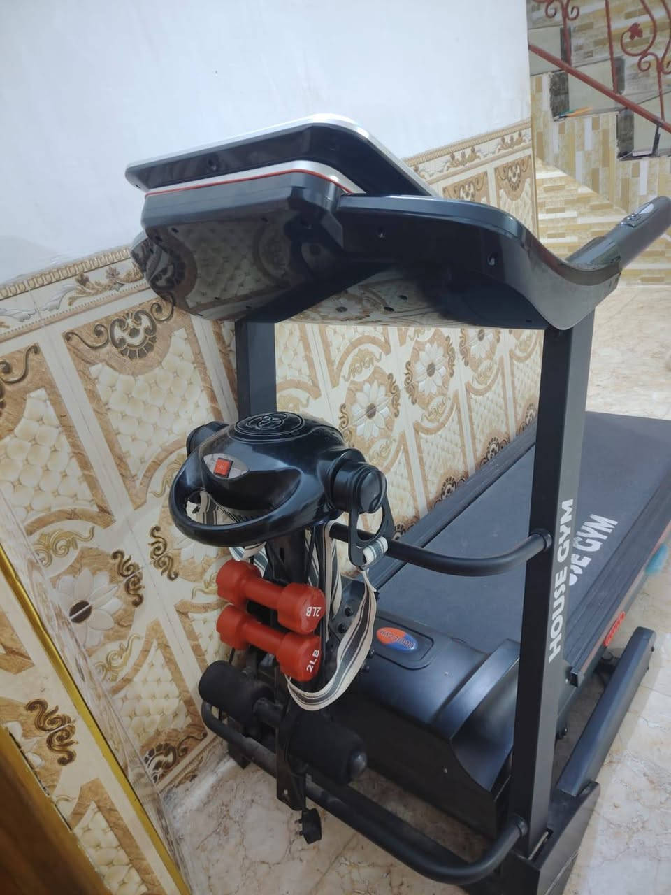 جهاز جري يتحمل وزن ١٥٠ كيلو مستعمل قليل جدا
*********** هذا رقم صاحب الجهاز
