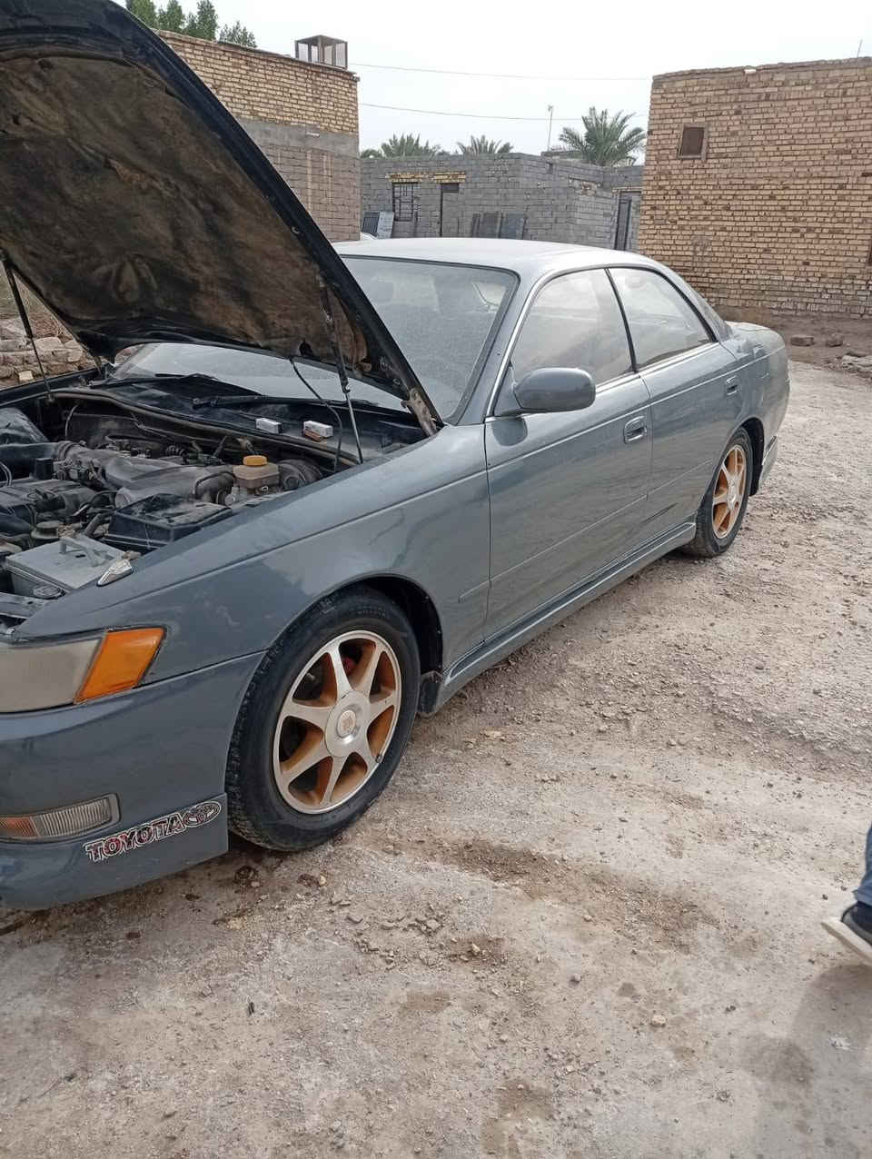 السلام عليكم
اخوان مارك نفخ موديل (1993) سيارة حلوة ونضيفة شوف العين حدادية جديدة كير ومكينة حاوية دواخل جديدة كهربائيات والسنتر كلة شغال سيارة احلئ من الصورة مصبوغة عام لجمالية وبية ضربة شبرين بالمدگر الخلفي فقط رقم بغداد مشروع وطني بأسمي السعر ( 62 ) ورقة وبيها مجال بسيط
مكاني الناصرية سوق الشيوخ ناحية الفضلية
الرقم : ***********
الرقم:  ‏‪***********‬‏
