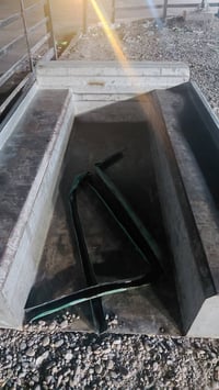 غلاف ٥ جنكال • حديد • بغداد