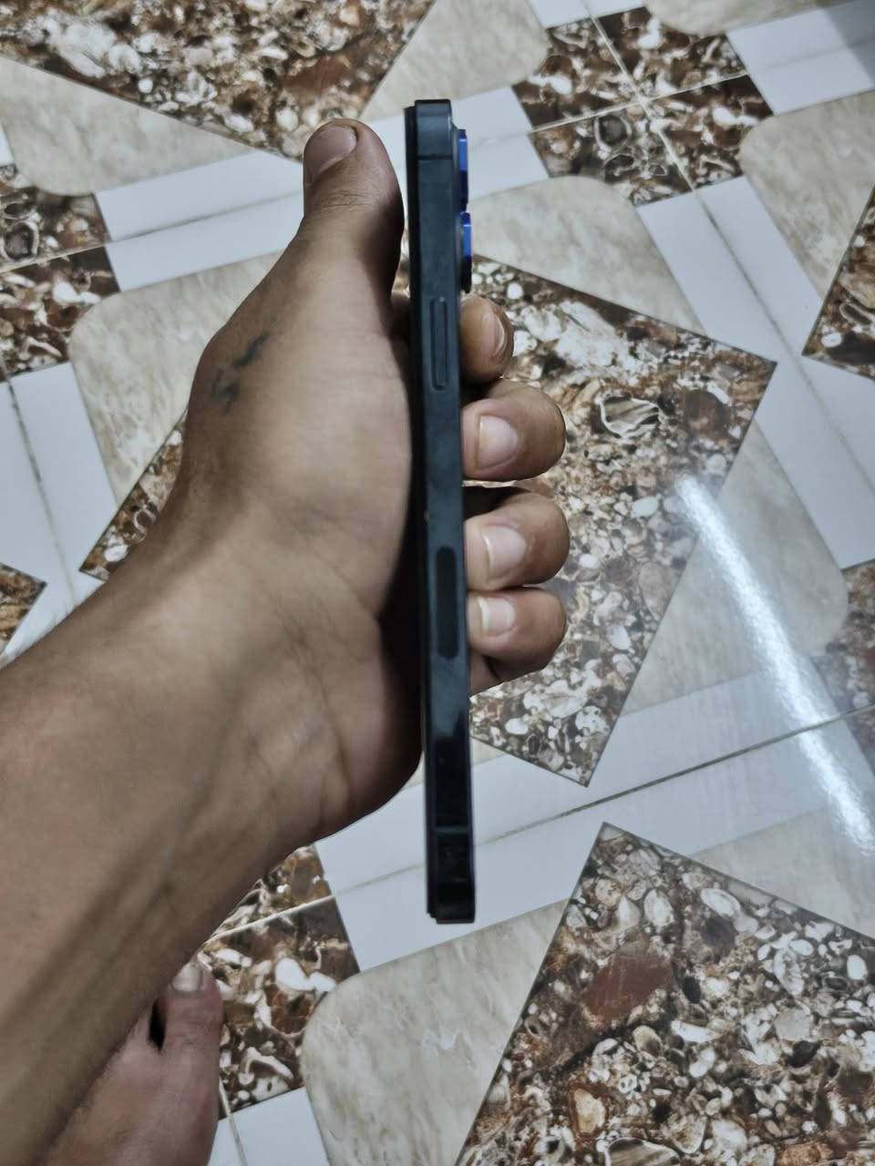 12بروماكس
ذاكره 256

بطاريه 100

فيس ايدي واكف

مستبدل بطاريه وشاشه نوعيه زينه

كامرت صوت واي فاي كله فول 

السعر 310 وبي مجال 

***********واتساب و اتصال
